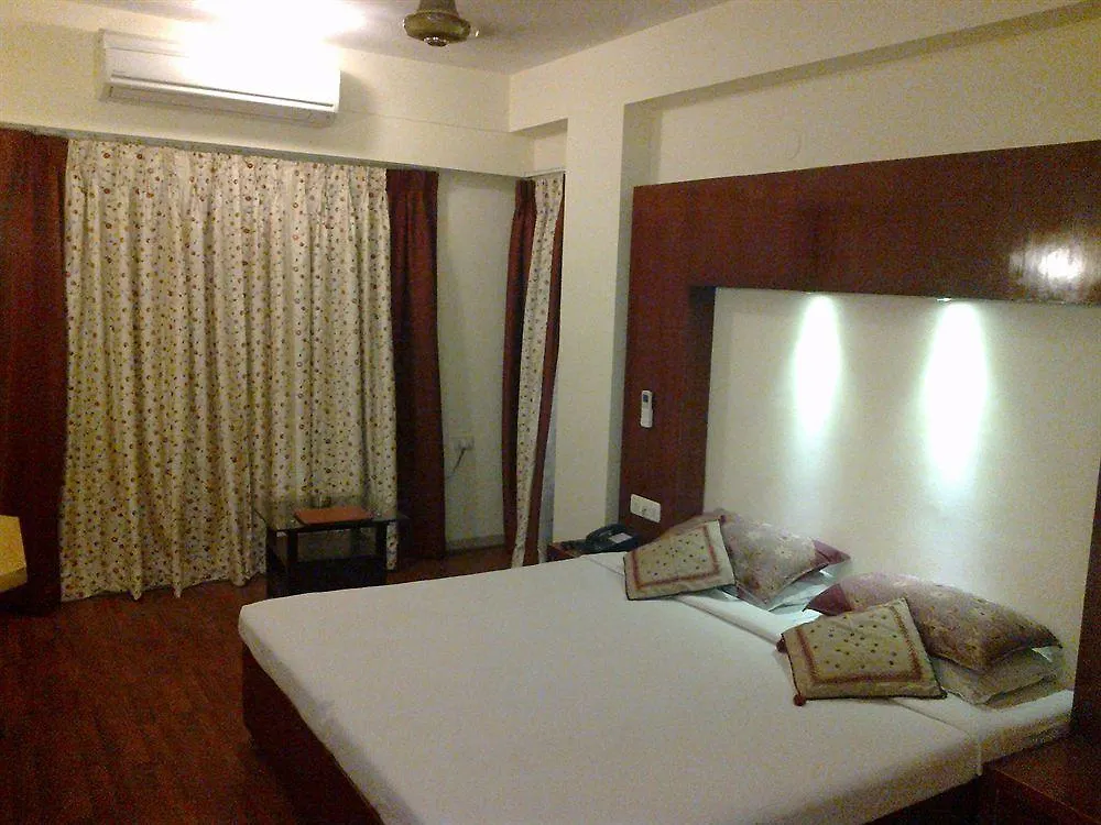 Hotel Vatika Inn Udaipur